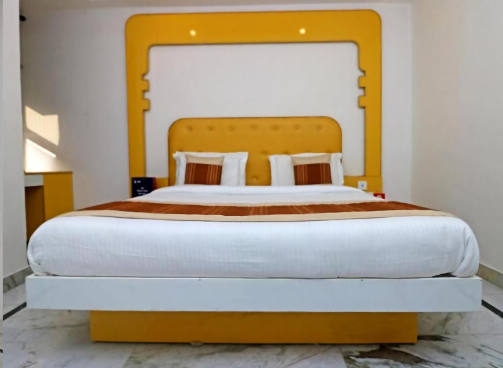 Hotel Leo Continental Neu-Delhi Exterior foto